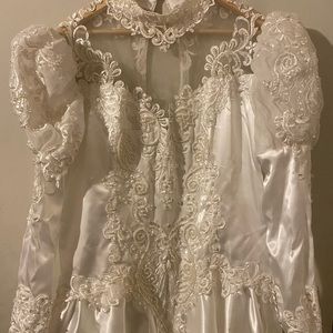 Vintage Santa Monica wedding dress